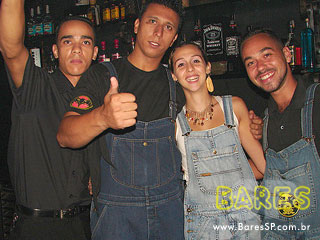 Cantor Rodrigo Sá no Mary Jane Bar Cantor Rodrigo Sá no Mary Jane Bar