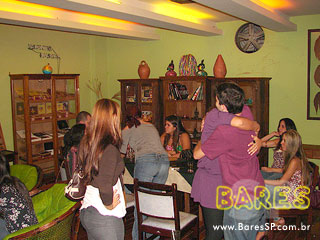 Noite de sexta no Consulado da Cachaça Noite de sexta no Consulado da Cachaça