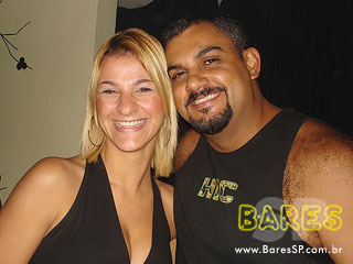 Cantor Rodrigo Sá no Mary Jane Bar Cantor Rodrigo Sá no Mary Jane Bar