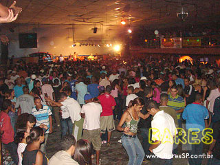 1ª Rave do Samba no Rancho Rezende 1ª Rave do Samba no Rancho Rezende