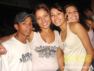 1ª Rave do Samba no Rancho Rezende 1ª Rave do Samba no Rancho Rezende