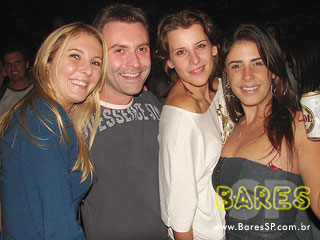 Noite de balada no Espaço Urbano Noite de balada no Espaço Urbano