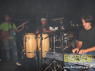 Noite de balada no Espaço Urbano Noite de balada no Espaço Urbano