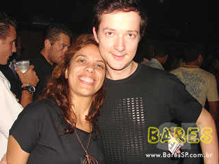 Noite de balada no Espaço Urbano Noite de balada no Espaço Urbano