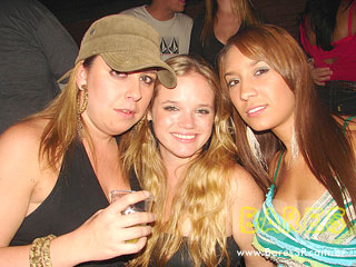 Noite de balada no Espaço Urbano Noite de balada no Espaço Urbano