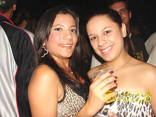 Noite de balada no Espaço Urbano Noite de balada no Espaço Urbano