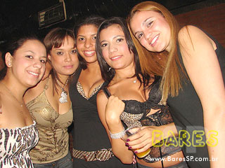 Noite de balada no Espaço Urbano Noite de balada no Espaço Urbano