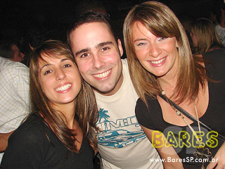 Noite de balada no Espaço Urbano Noite de balada no Espaço Urbano