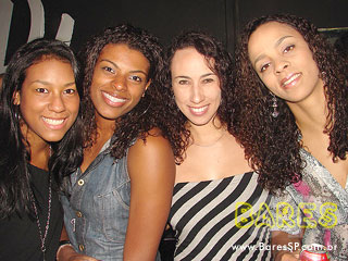 Noite de balada no Espaço Urbano Noite de balada no Espaço Urbano