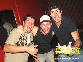 Noite de balada no Espaço Urbano Noite de balada no Espaço Urbano