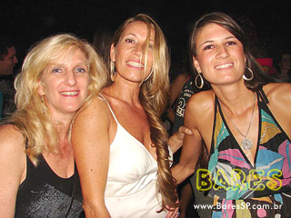 Noite de balada no Espaço Urbano Noite de balada no Espaço Urbano