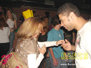 Noite de balada no Espaço Urbano Noite de balada no Espaço Urbano