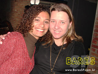 Sexta feira animada na Vogue Lounge Sexta feira animada na Vogue Lounge