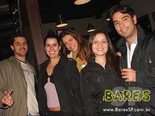 Noite de sábado no Bendita Gelada Noite de sábado no Bendita Gelada
