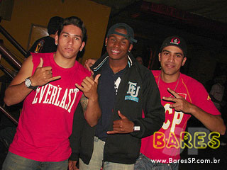 Grupos Tirando Onda, Pedindo Bis e Os Kafas no Farol da Ilha Grupos Tirando Onda, Pedindo Bis e Os Kafas no Farol da Ilha