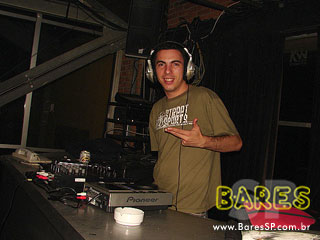 Grupos Tirando Onda, Pedindo Bis e Os Kafas no Farol da Ilha Grupos Tirando Onda, Pedindo Bis e Os Kafas no Farol da Ilha