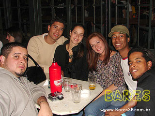 Sábado com Bia e Raquel no Bar Camará Sábado com Bia e Raquel no Bar Camará