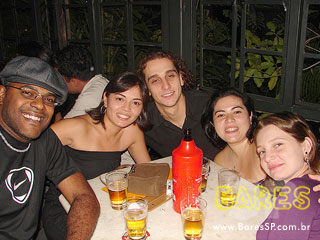 Sábado com Bia e Raquel no Bar Camará Sábado com Bia e Raquel no Bar Camará