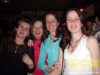 Sábado no Corcoran s Pub Sábado no Corcoran s Pub