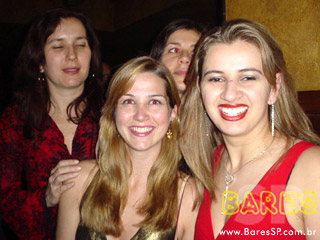 Sábado no Corcoran s Pub Sábado no Corcoran s Pub