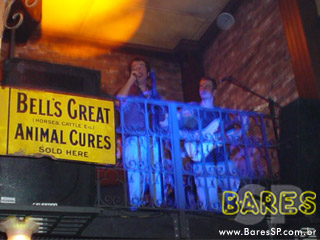 Sábado no Corcoran s Pub Sábado no Corcoran s Pub