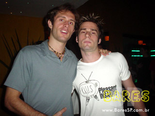 MEDiscontrolada no Bar Vivo MEDiscontrolada no Bar Vivo