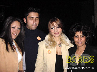 Festa Ser Diferente é Normal na Living Room Festa Ser Diferente é Normal na Living Room