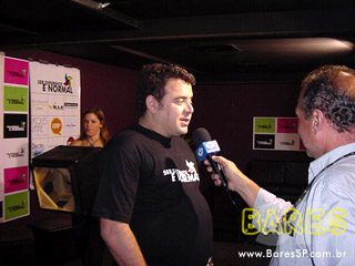 Festa Ser Diferente é Normal na Living Room Festa Ser Diferente é Normal na Living Room