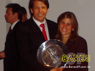 Prêmio Destaque Foodservice 2004 Nutrinews Prêmio Destaque Foodservice 2004 Nutrinews