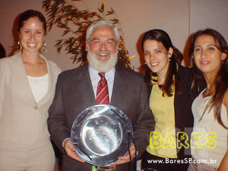 Prêmio Destaque Foodservice 2004 Nutrinews Prêmio Destaque Foodservice 2004 Nutrinews