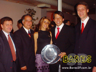 Prêmio Destaque Foodservice 2004 Nutrinews Prêmio Destaque Foodservice 2004 Nutrinews