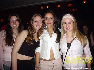 Invasão Vermelha no Bar Vivo Invasão Vermelha no Bar Vivo