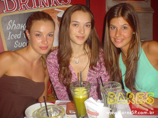 Magenta Burger Beneficente Magenta Burger Beneficente