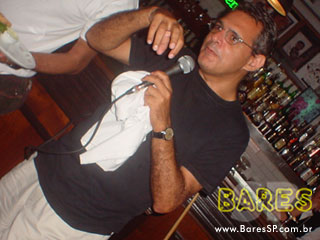 Magenta Burger Beneficente Magenta Burger Beneficente