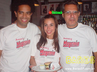 Magenta Burger Beneficente Magenta Burger Beneficente