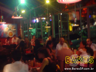 Magenta Burger Beneficente Magenta Burger Beneficente