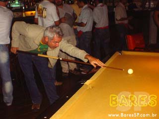 Magenta Burguer Beneficente 2 Magenta Burguer Beneficente 2