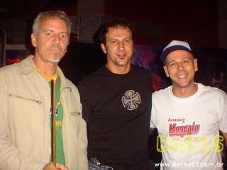 Magenta Burguer Beneficente 2 Magenta Burguer Beneficente 2