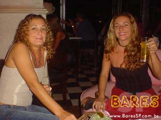 Magenta Burguer Beneficente 2 Magenta Burguer Beneficente 2