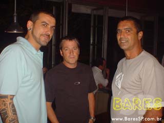 Magenta Burguer Beneficente 2 Magenta Burguer Beneficente 2