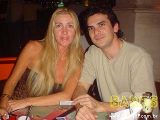 Magenta Burguer Beneficente 2 Magenta Burguer Beneficente 2