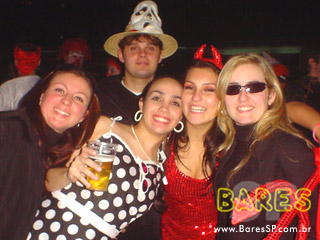 Trash Fantasie no Clube Esperia Trash Fantasie no Clube Esperia