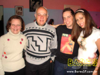 De volta aos 50´s no Clock Rock Bar De volta aos 50´s no Clock Rock Bar