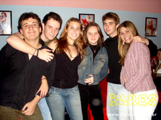 De volta aos 50´s no Clock Rock Bar De volta aos 50´s no Clock Rock Bar