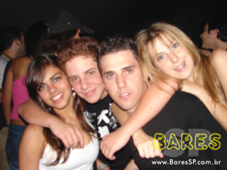 Inimigos da HP aquecem a noite no Santa Aldeia Inimigos da HP aquecem a noite no Santa Aldeia