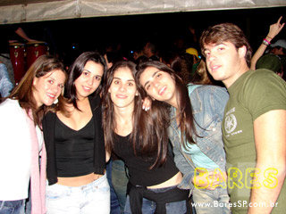 Inimigos da HP aquecem a noite no Santa Aldeia Inimigos da HP aquecem a noite no Santa Aldeia