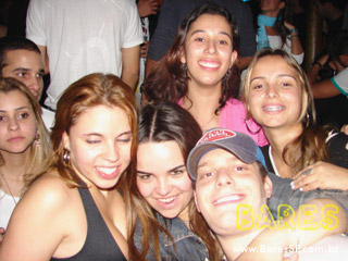 Inimigos da HP aquecem a noite no Santa Aldeia Inimigos da HP aquecem a noite no Santa Aldeia