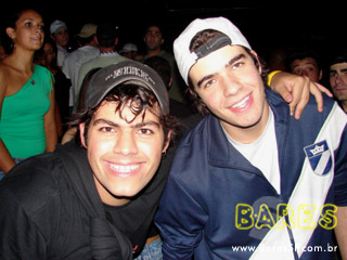 Inimigos da HP aquecem a noite no Santa Aldeia Inimigos da HP aquecem a noite no Santa Aldeia