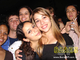 Inimigos da HP aquecem a noite no Santa Aldeia Inimigos da HP aquecem a noite no Santa Aldeia