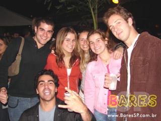 Inimigos da HP aquecem a noite no Santa Aldeia Inimigos da HP aquecem a noite no Santa Aldeia